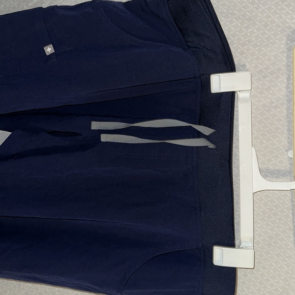 Navy Figs Scrub Pant - Picture 3 of 4